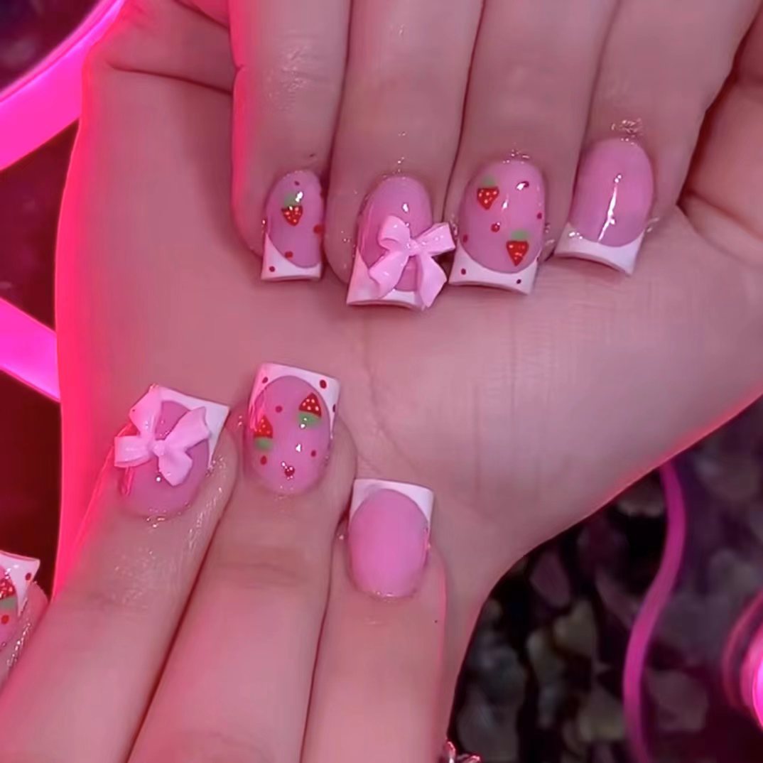 24pcs Red Strawberry Designs F - 3D Printing Nails recension och pris
